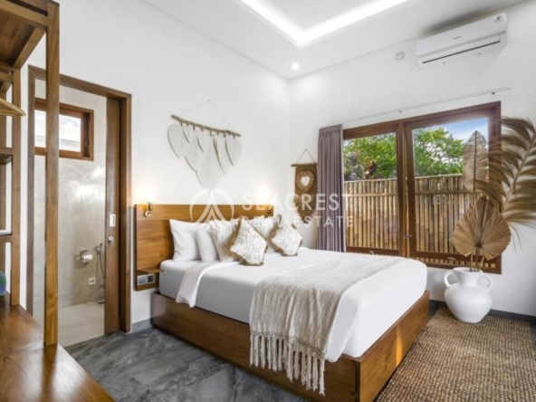 Exquisite 2-Bedroom Villa with Rice Field Views in Batuan, South Ubud