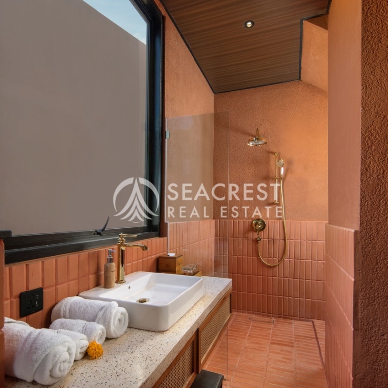 villa in canggu for sale