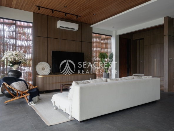 villa in canggu pererenan for sale