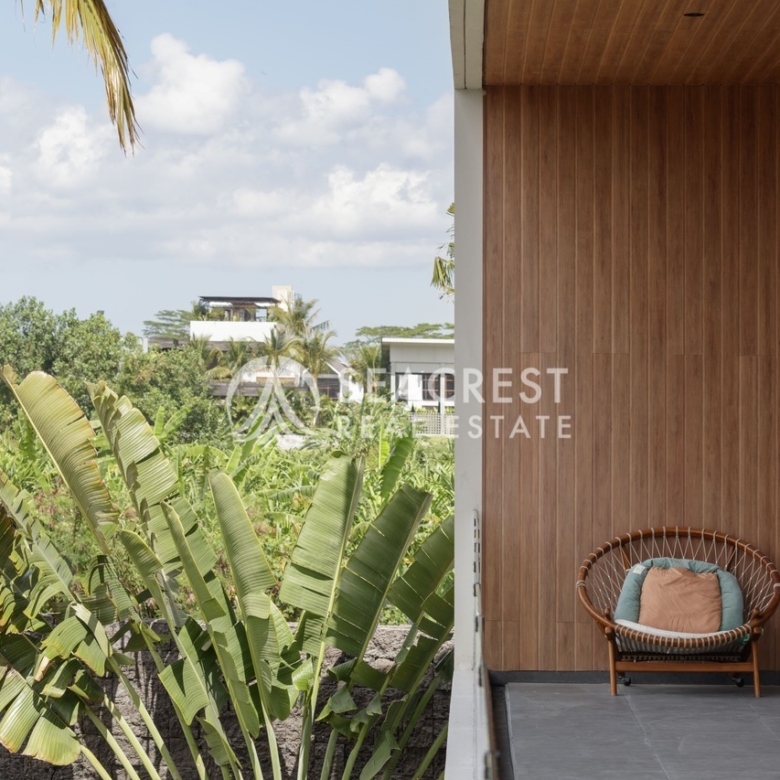 villa in canggu pererenan for sale