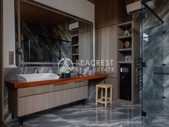 villa in canggu pererenan for sale