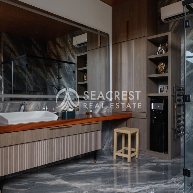 villa in canggu pererenan for sale