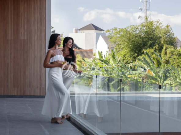 villa in canggu pererenan for sale